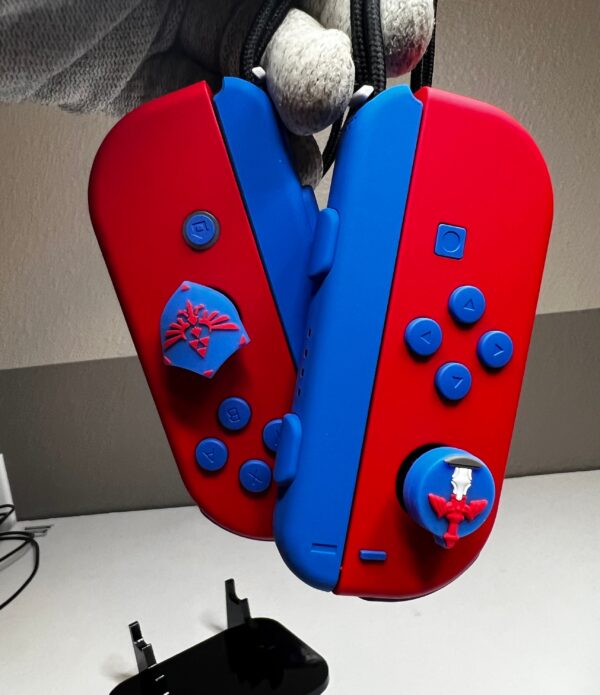 Passion Red & Deep Blue - Soft Touch Pastel - Custom Joycons for the Nintend switch - Image 3