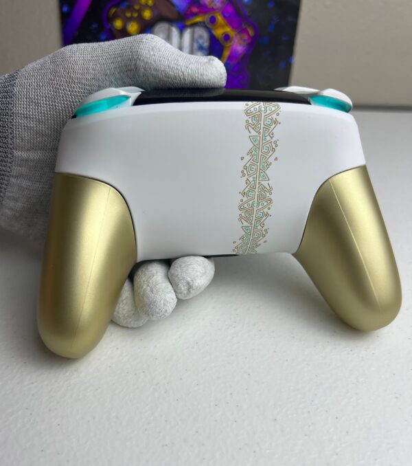 Zelda TOTK - RGB LeD - Glow in the Dark - Custom Pro Controller for The Switch or PC - Image 2