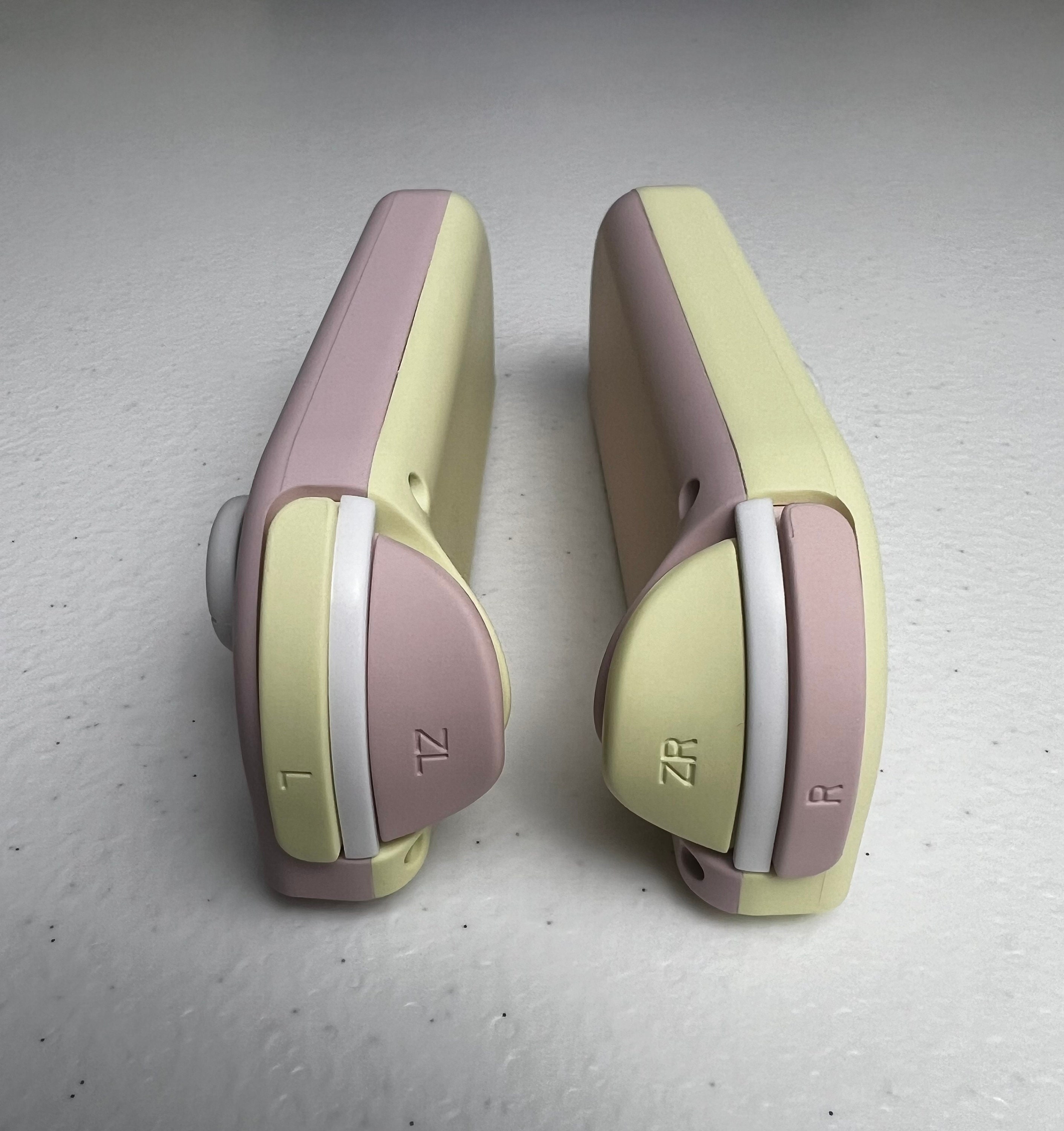 Strawberries N Crème - Sakura Pink & Cream - Custom Joycons for Nintend Switch - Image 4