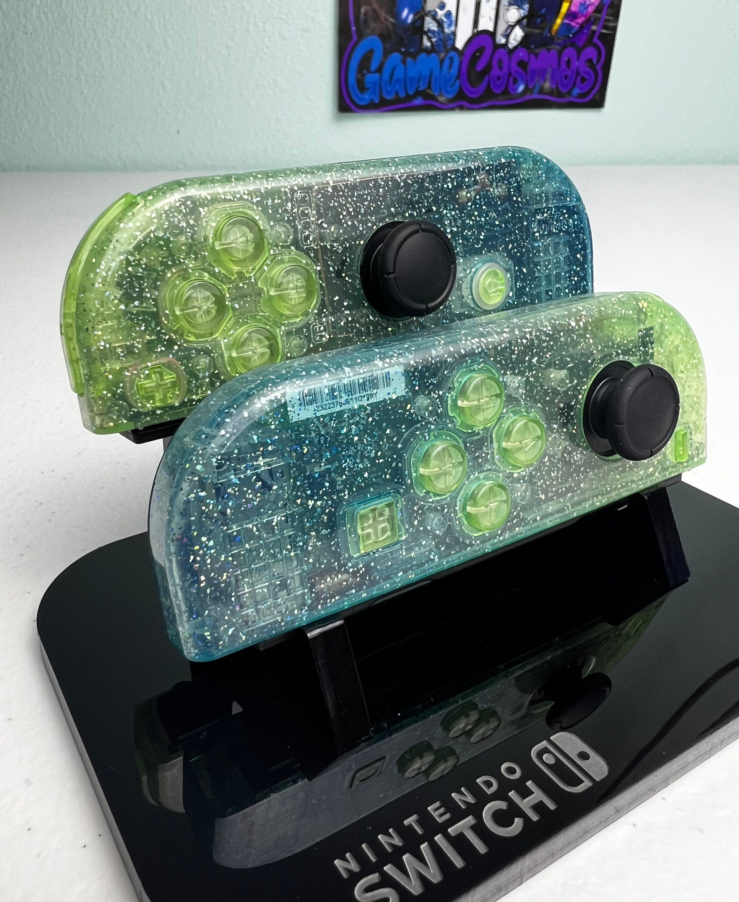 Two-Tone Glossy Glitter - Green & Blue - Custom Joycons for the Nintend Switch - Image 4