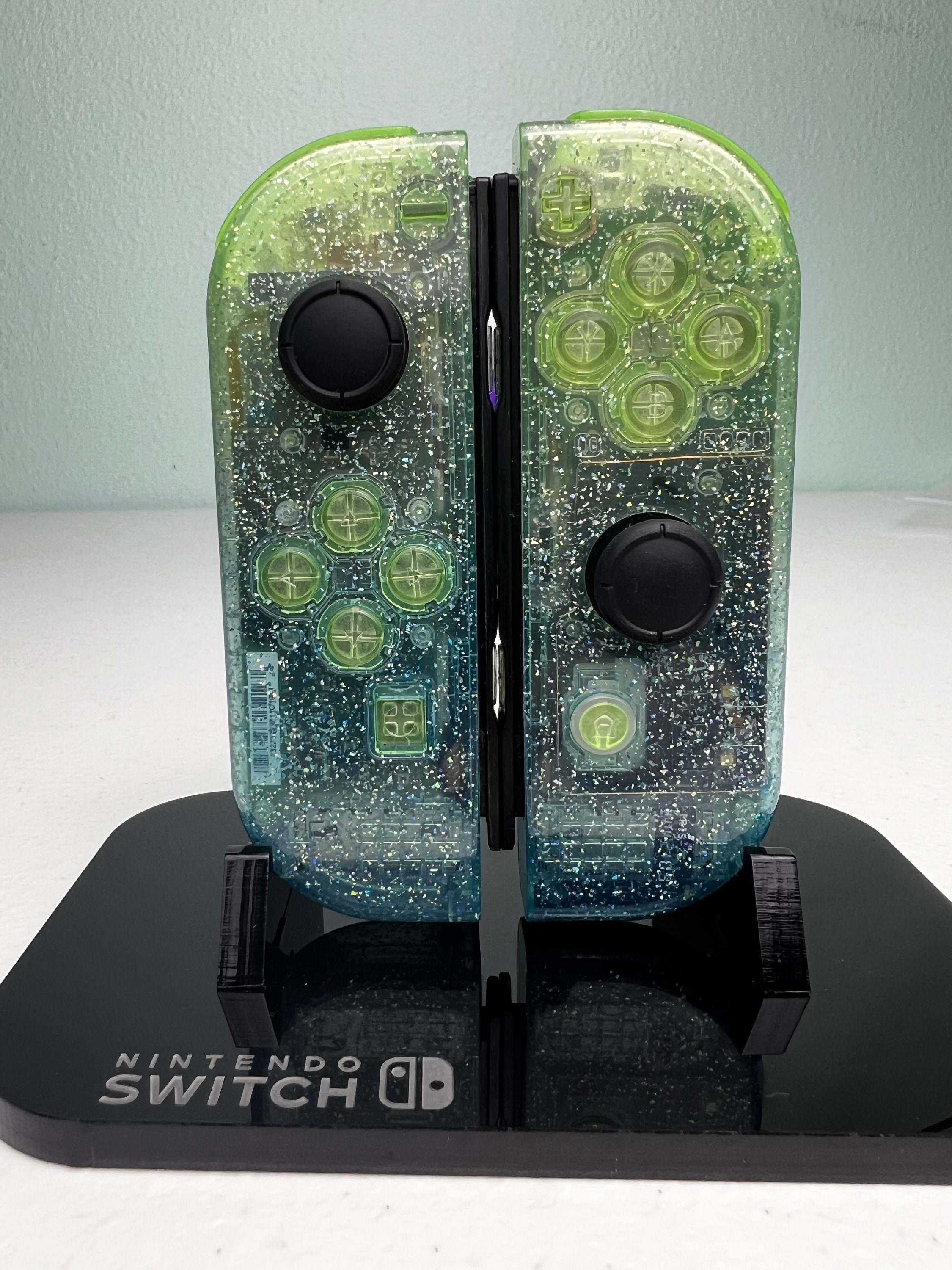 Two-Tone Glossy Glitter - Green & Blue - Custom Joycons for the Nintend Switch - Image 2