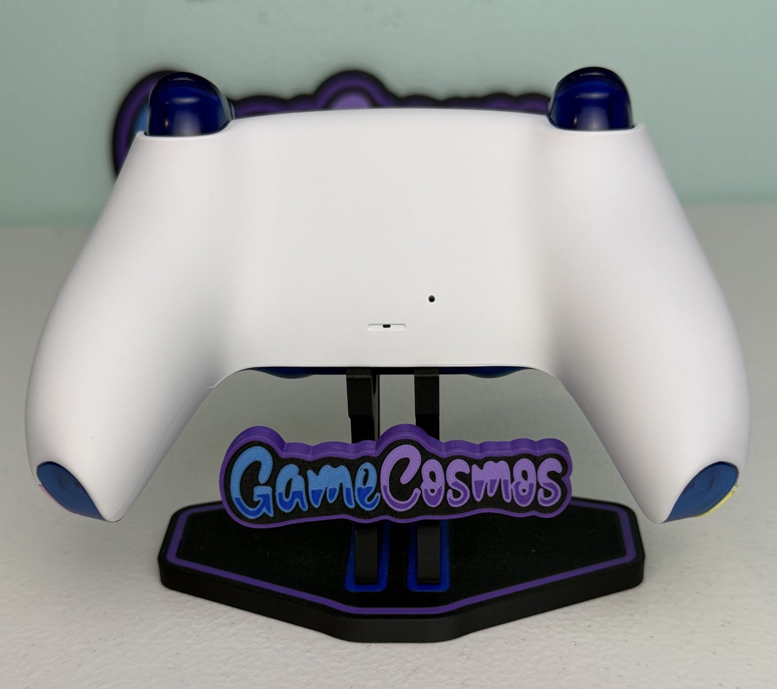 SpongeBob SquarePants custom PS5 controller, photo 6 of 8
